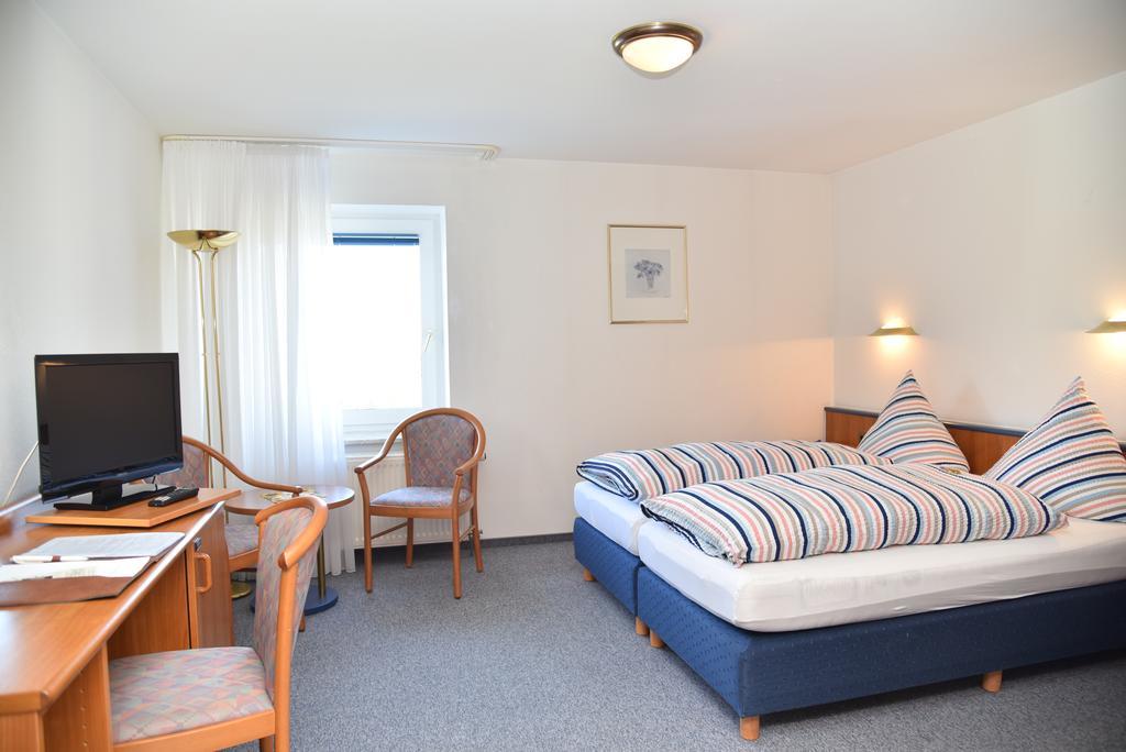 Hotel An Der Alten Porzelline Neuhaus am Rennweg Δωμάτιο φωτογραφία