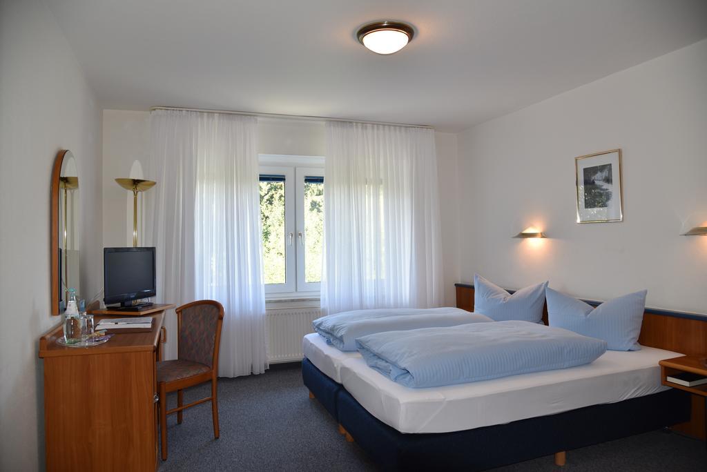 Hotel An Der Alten Porzelline Neuhaus am Rennweg Δωμάτιο φωτογραφία